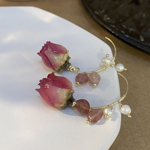 Gold Plated Eternal Flower Natural Freshwater Pearls Earrings - Picture 9 of 15